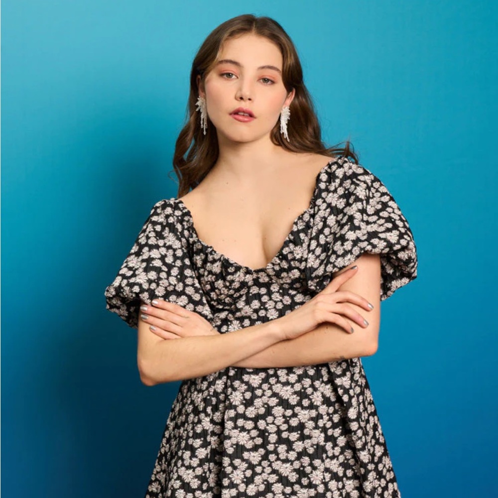 NWT Sister Jane pearl marina dress size m+ mini dress